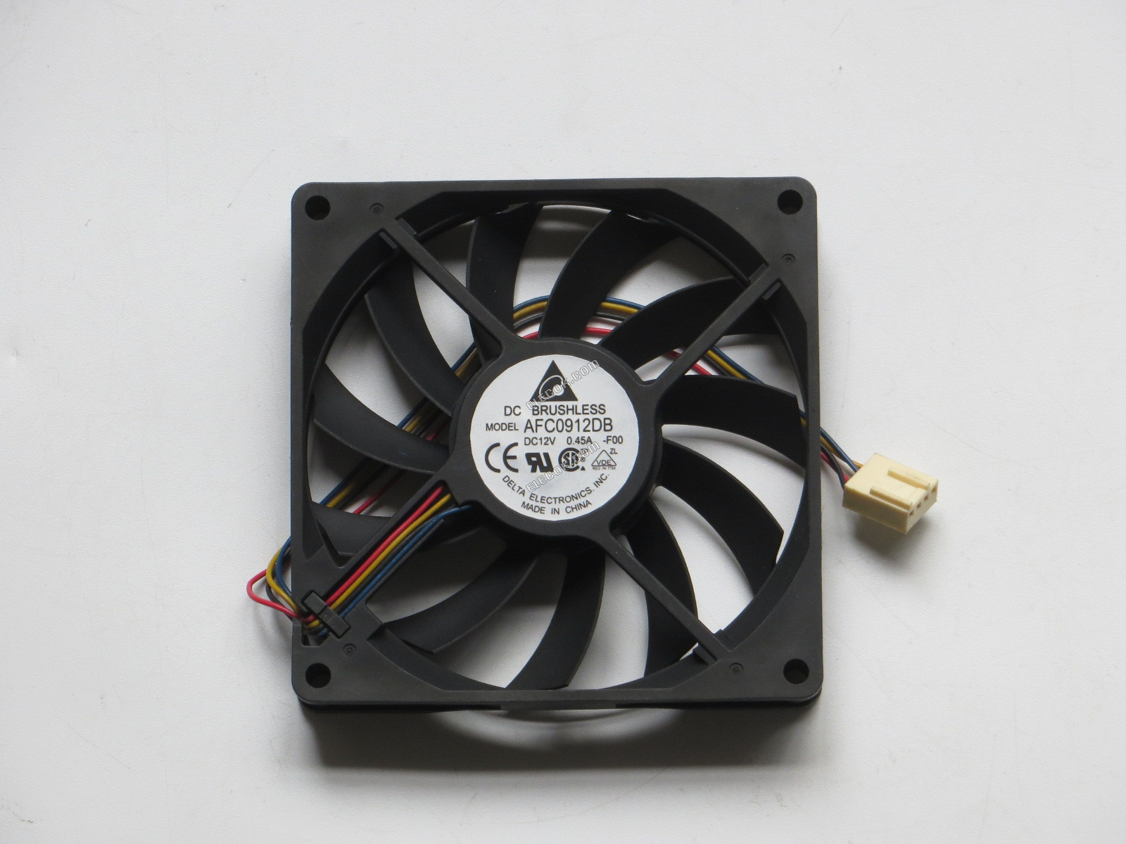 elta AFC0912DB-F00 12V 0,45A 4 cables Ventilador De Refrigeración 