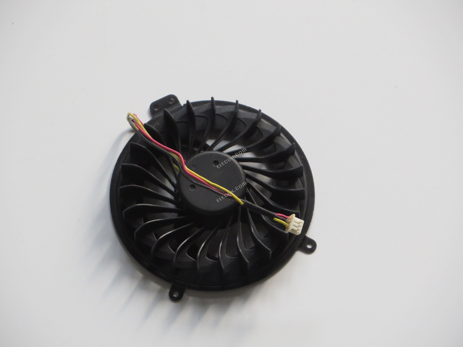 SuperRed CHA5605CS-OA-FH2 5V 0,5A 3 draden Koelventilator 