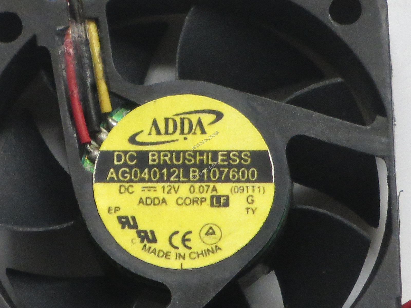 ADDA AG04012LB107600, G 12V 0.7A 3wires cooling fan 
