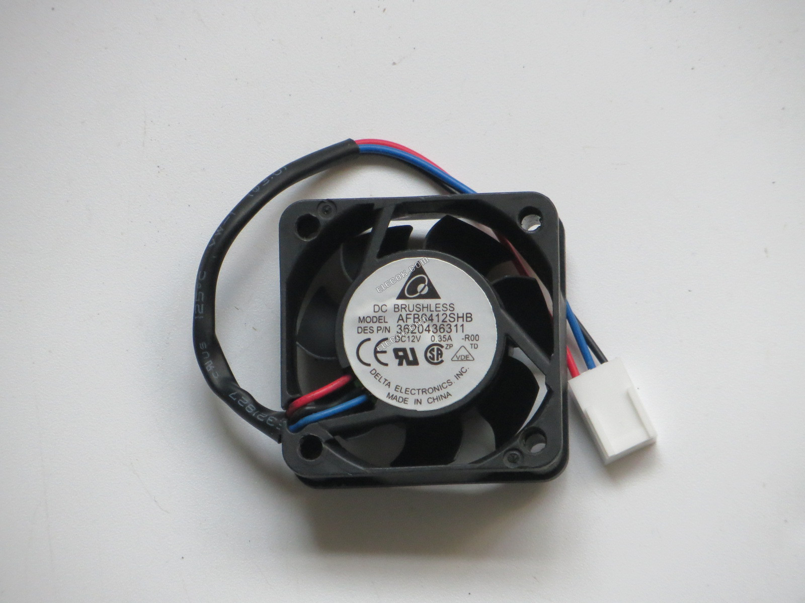 DELTA AFB0412SHB-R00 12V 0,35A 3 przewody Wentylator Chłodzący 