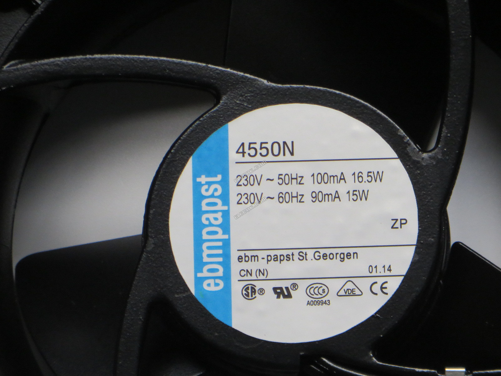 EBM-Papst 4550N 230V 16,5/15W avec prise connexion Ventilateur De Refroidissement 
