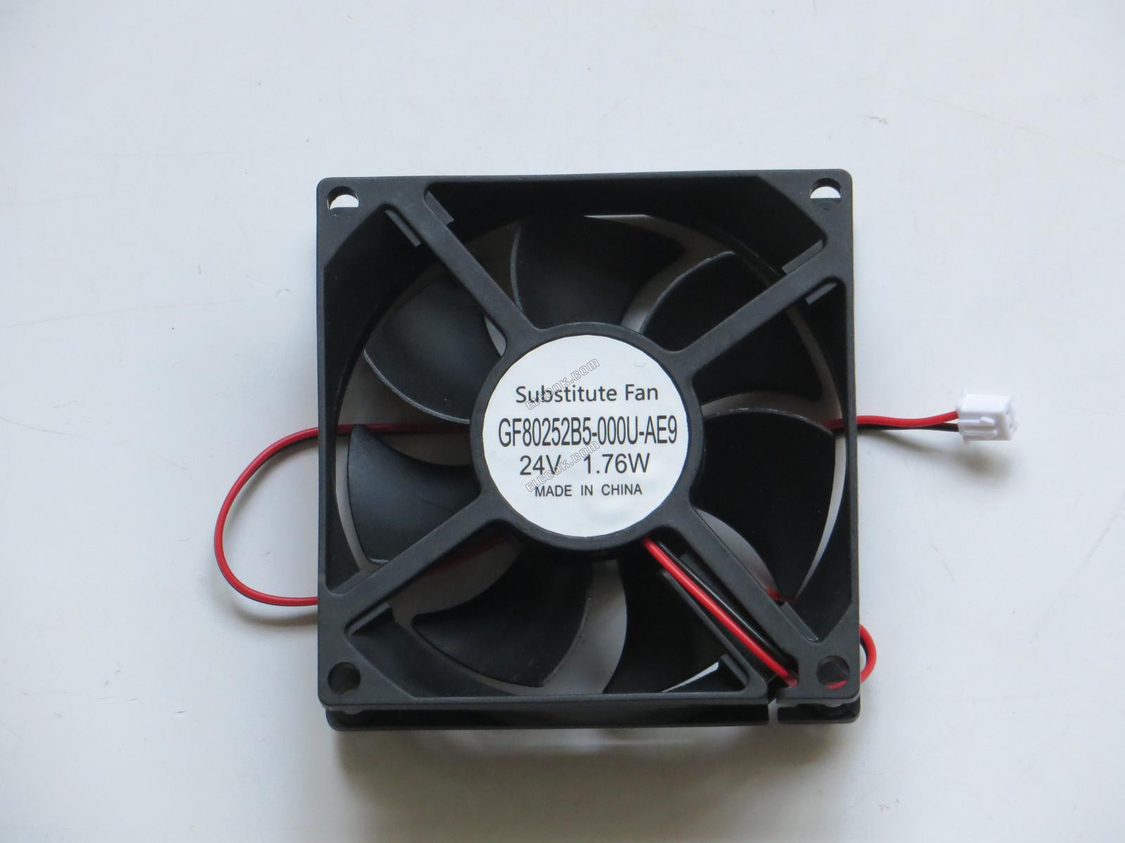 Sunon Fans GF80252B5-000U-AE9 24V 1.76W 2wires Cooling Fan substitute 