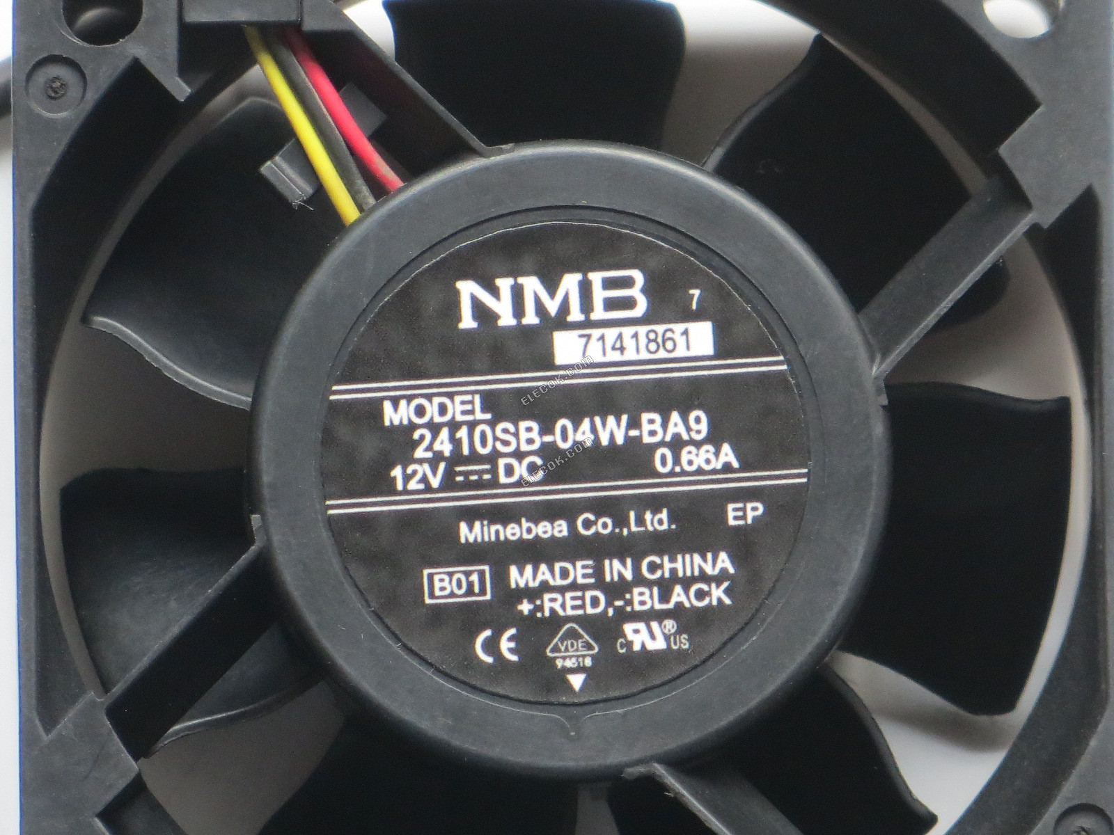 NMB 2410SB-04W-BA9 DC 12V 0.66A 3선 냉각 팬 