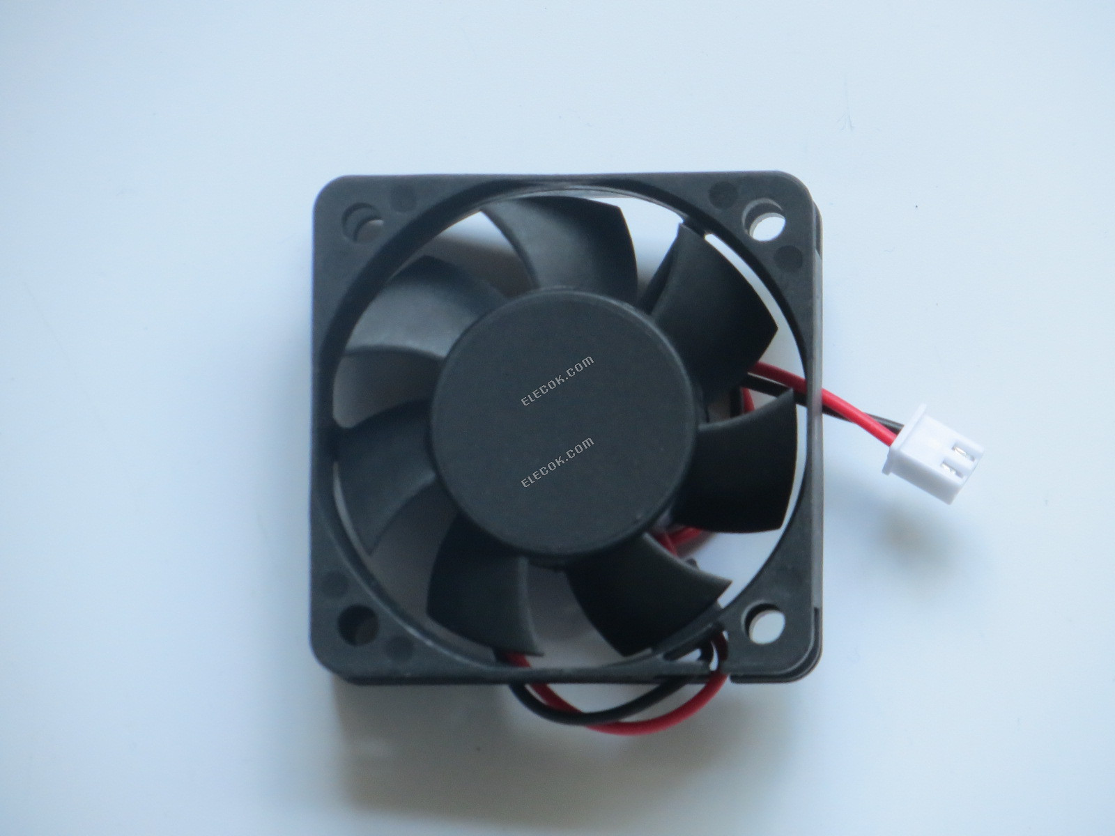 SUNON KDE1205PHV2 12V 0.8W 2wires cooling fan 