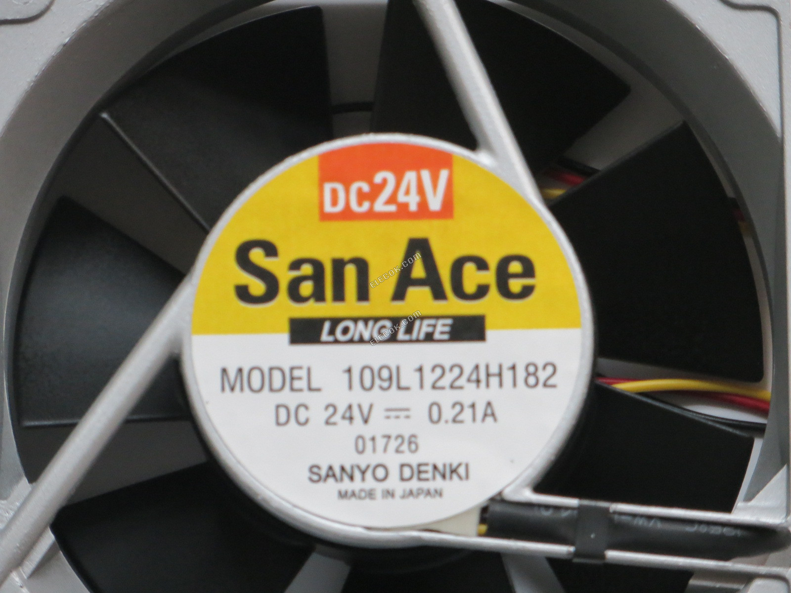 Sanyo 109L1224H182 24V 0.21A 5.04W 3wires Cooling Fan 