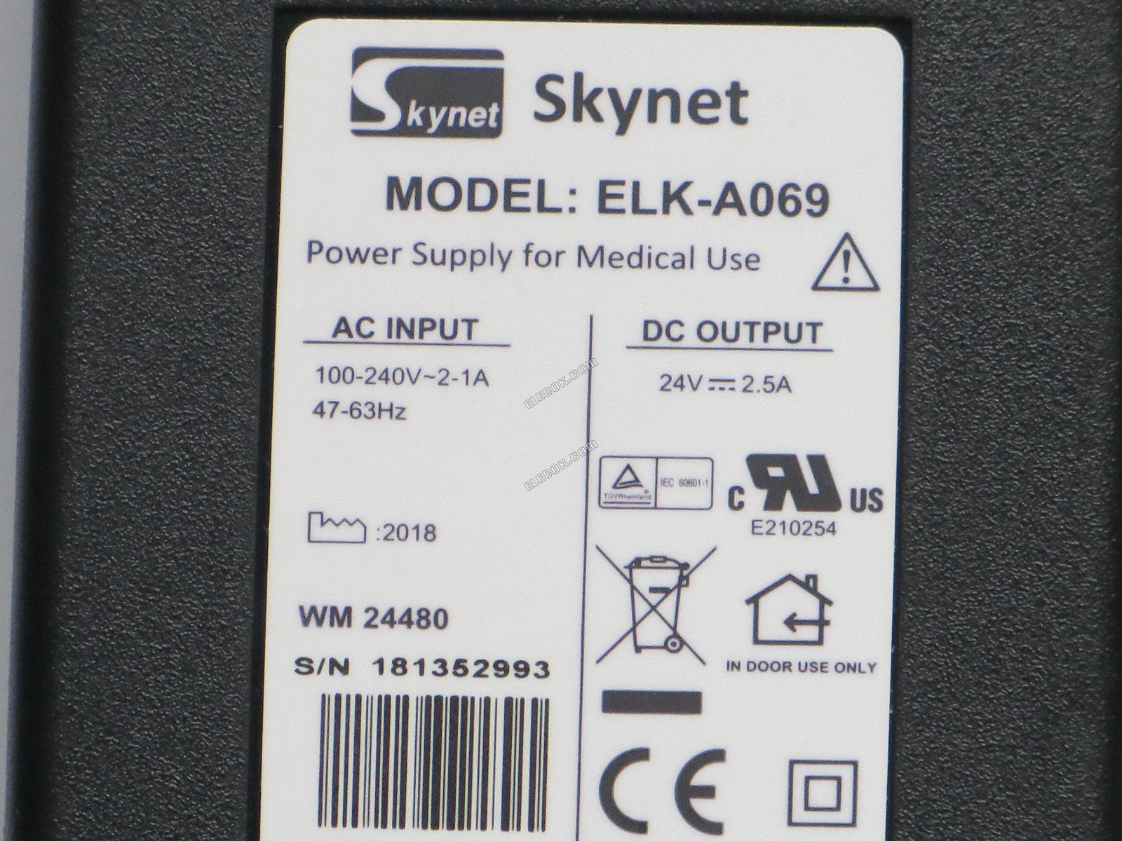 ELK-A069 24V 2,5A 60W AC Adapter Für Skynet weinmann WM 24480 Medical Verwendung Netzteil Charger 6.4*4.4mm Rund mouth mit needle 