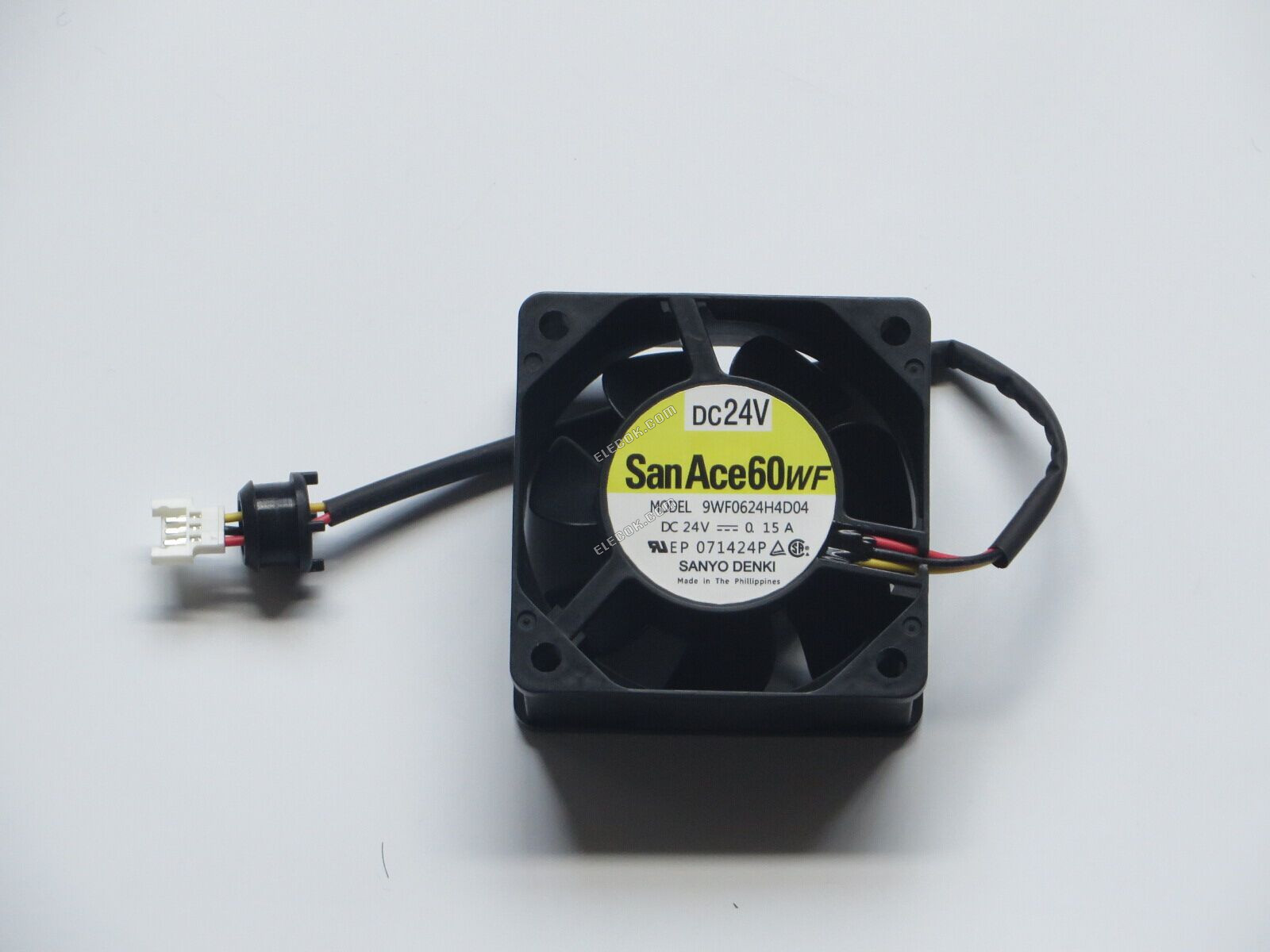 SANYO 9WF0624H4D04 24V 0.15A 3線冷却ファン