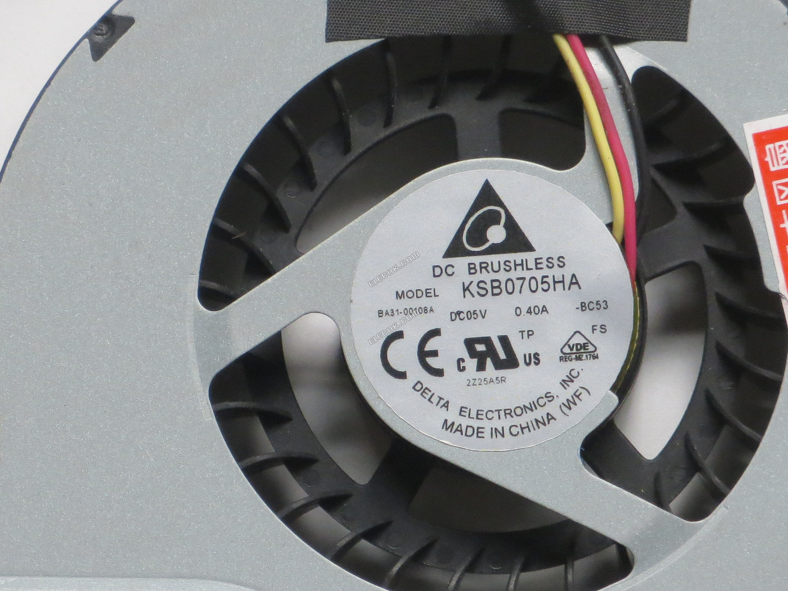 DELTA KSB0705HA-BC53 5V 0.4A 3wires Cooling Fan 