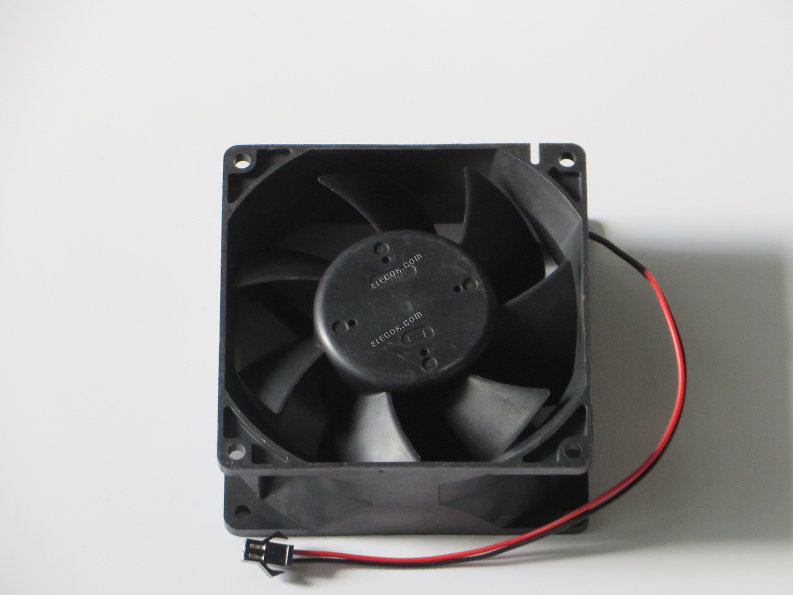 NMB 3615KL-05W-B70 24V 0,7A 2 draden Koelventilator, Gerenoveerd 