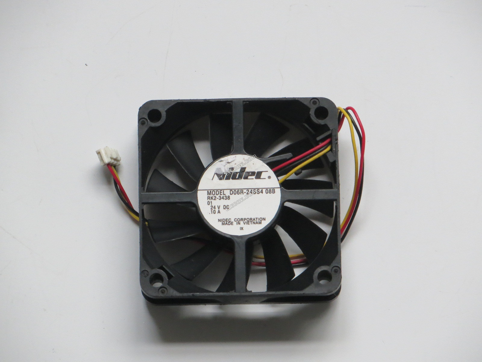 Nidec D06R-24SS4 08B 24V 0.10A 3wires cooling fan 