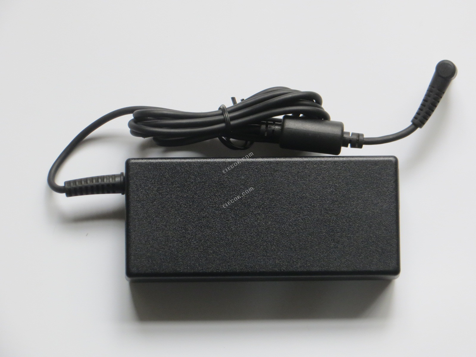 DELTA ADP-135KB T 19.5V 6,92A 135W CA Adapter Para MSI Portátil Fuente De Alimentación Charger con 5.5*2.5mm interfaz, usado 