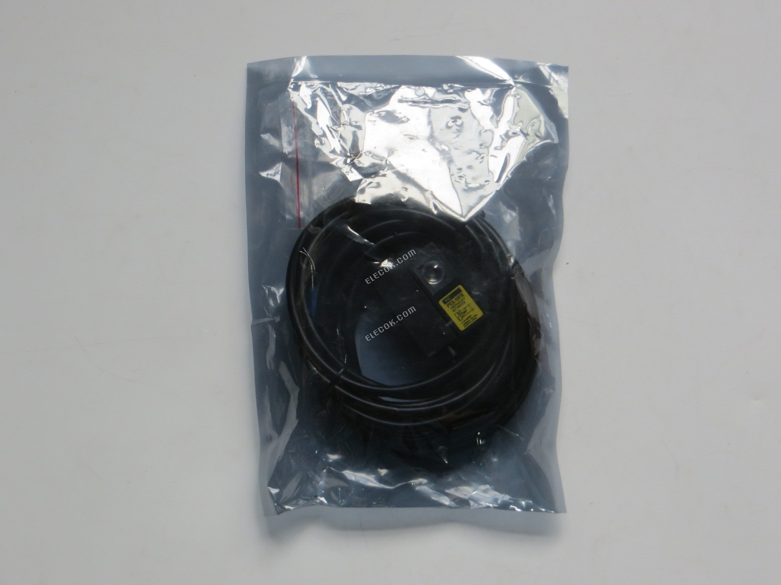 PEX-10FR laser photoelectric switch sensor 24VDC 200MA sensor 