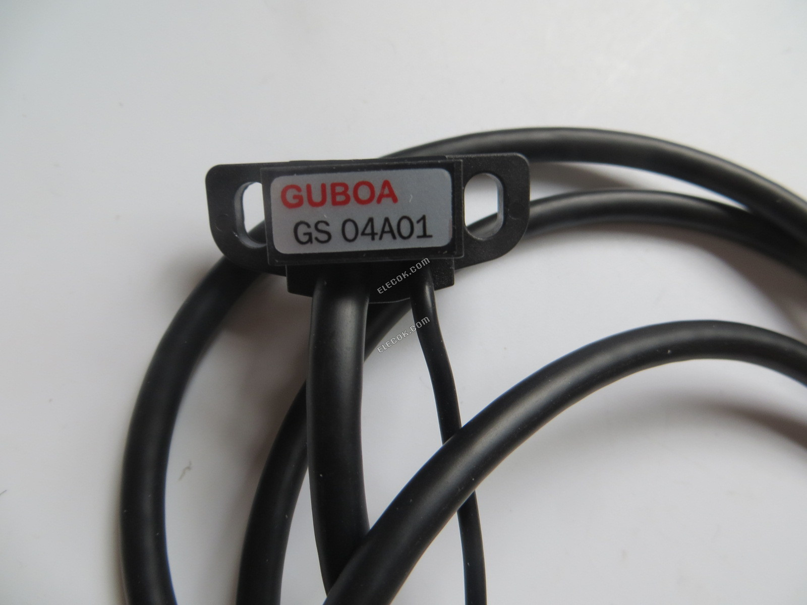 GUBOA GS04A01, GS 04A01 encodeur petit taille longueur égale 3,8cm 