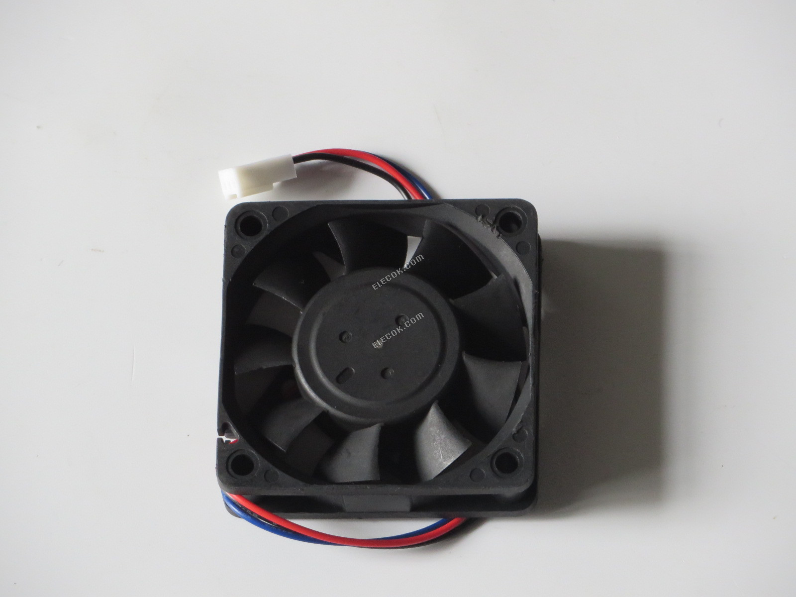 Ventilateur 12V 0.15A 60x60x15mm - Modèle AFB0612HB - Double Roulement à Billes Silencieux - Pour Refroidissement PC, électronique