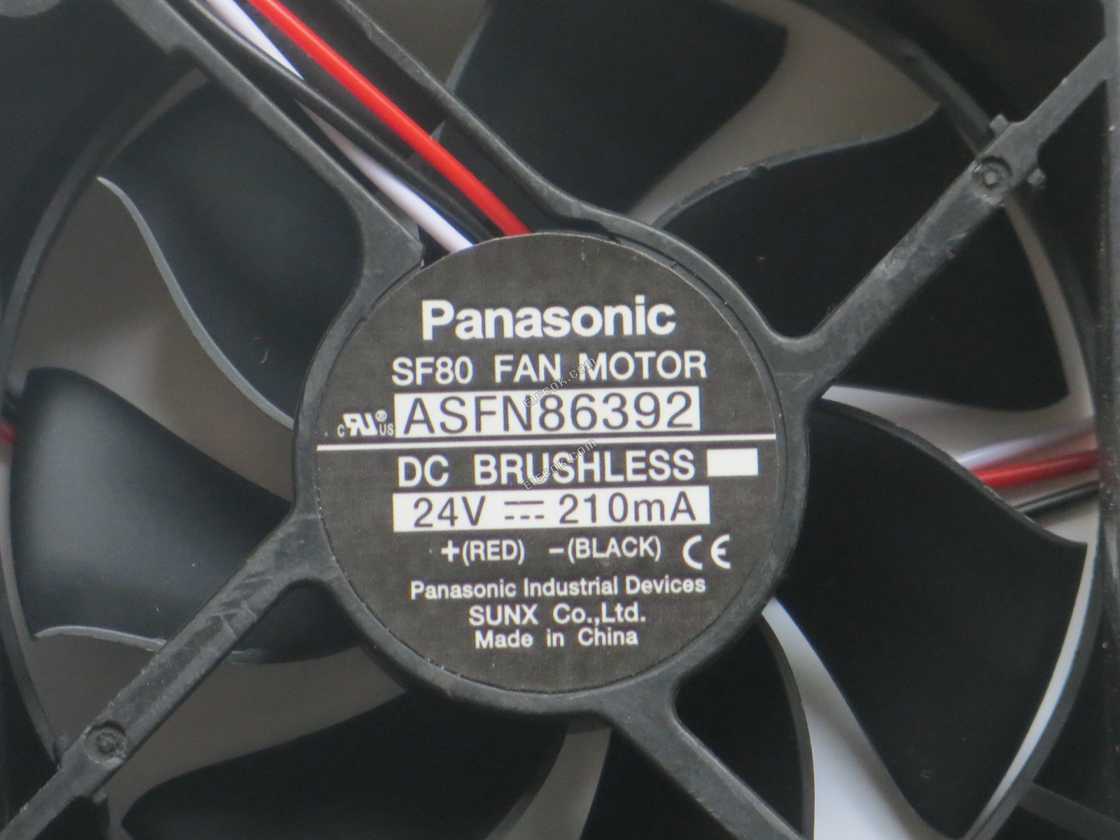 Panasonic ASFN86392 24V 210mA 3 kablar Kylfläkt 