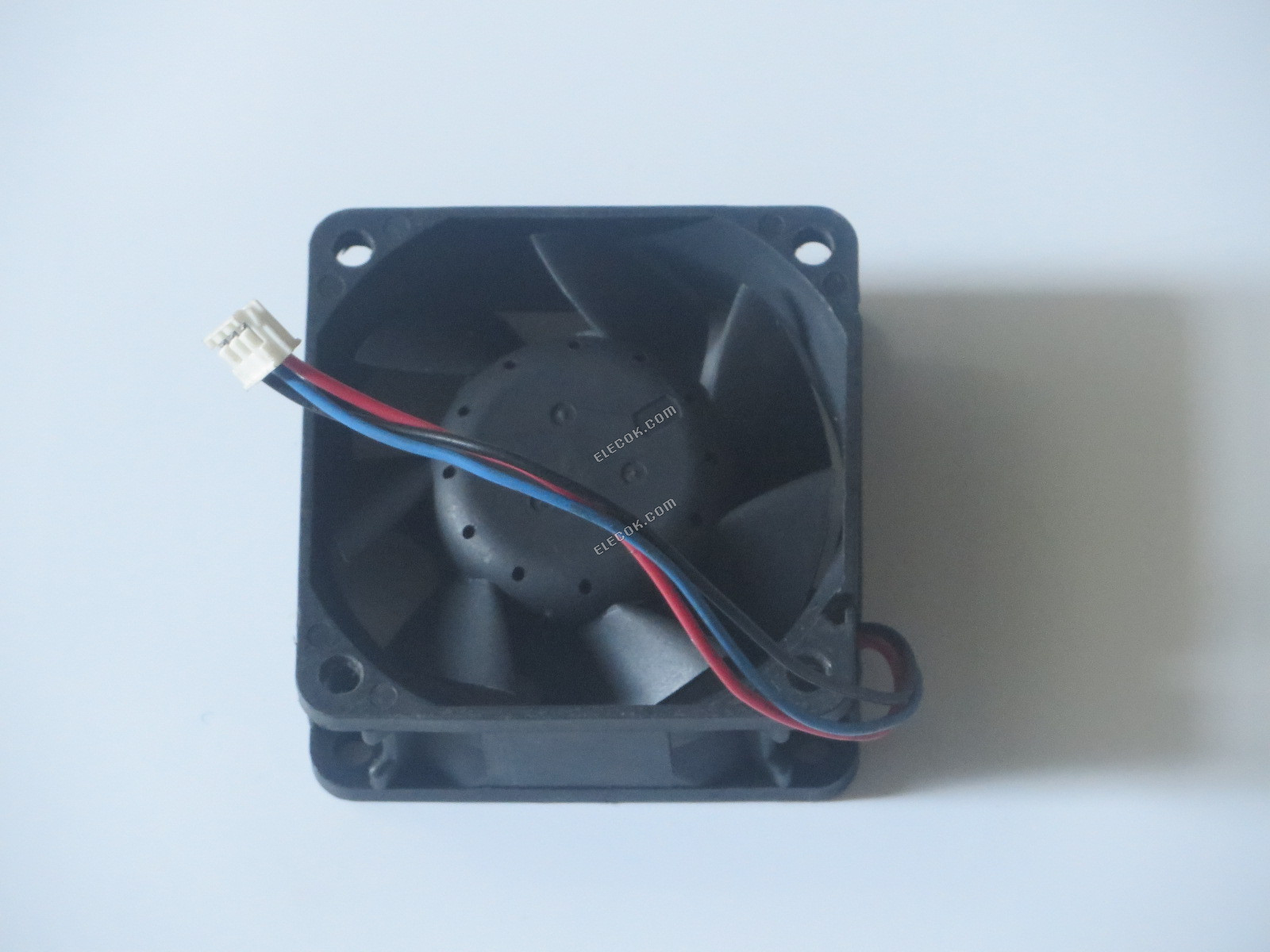 DELTA AFB0612HH-AF00 12V 2.04W 0.20A 3wires Cooling Fan 