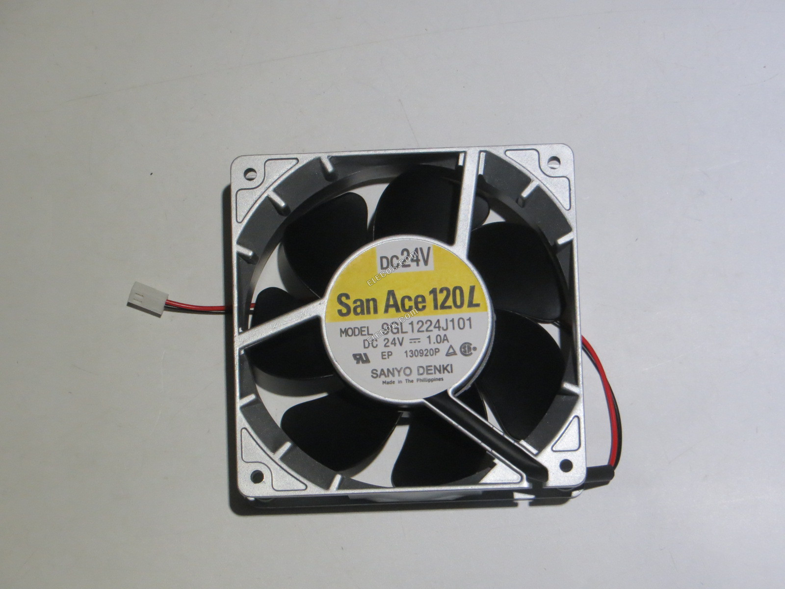 Sanyo 9GL1224J101 24V 1A 2wires Cooling Fan 