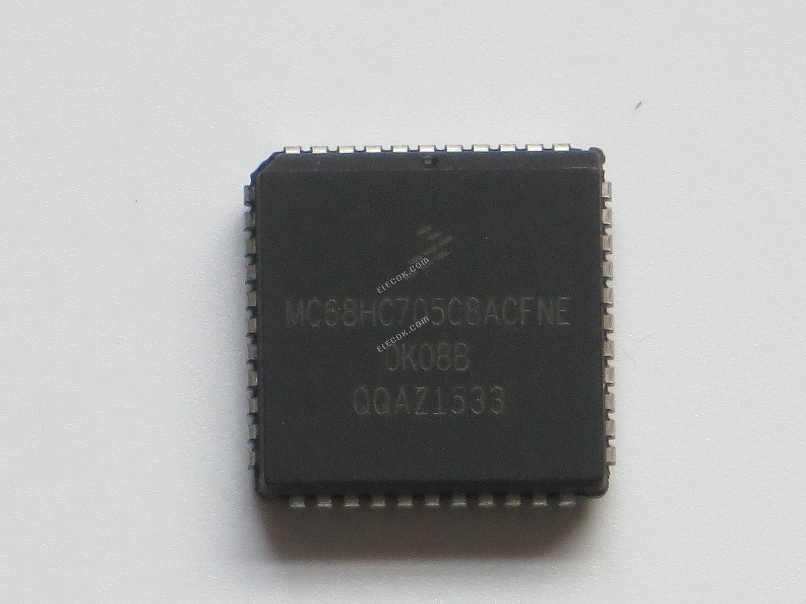 MC68HC705C8ACFNE Freescale Semiconductor 