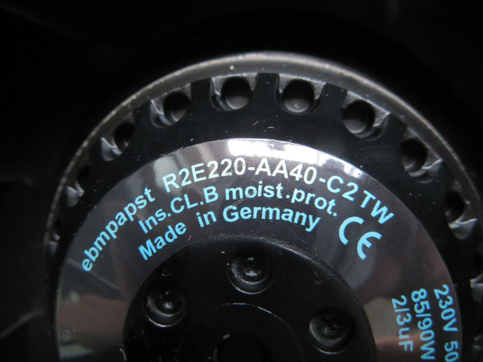 ebmpapst R2E220-AA40-C2 TW 230V 50/60HZ 0.38/0.40A 85/90W 4wires Cooling Fan, refurbished 