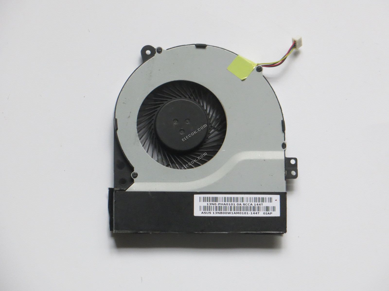SUNON MF75070V1-C090-S9A Cooling Fan 5V 2.25W, w20x4x4 4-pin used 
