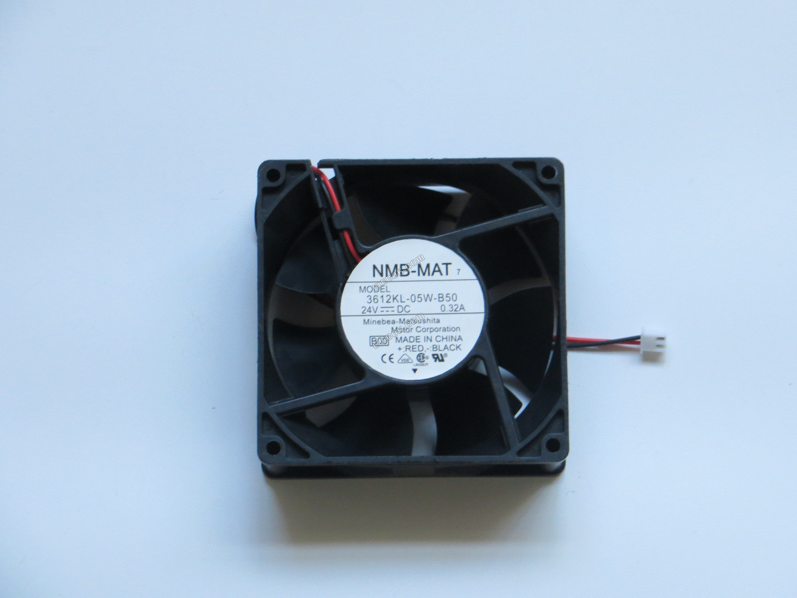 NMB 3612KL-05W-B50 24V 0,32A 2 drähte Kühllüfter 
