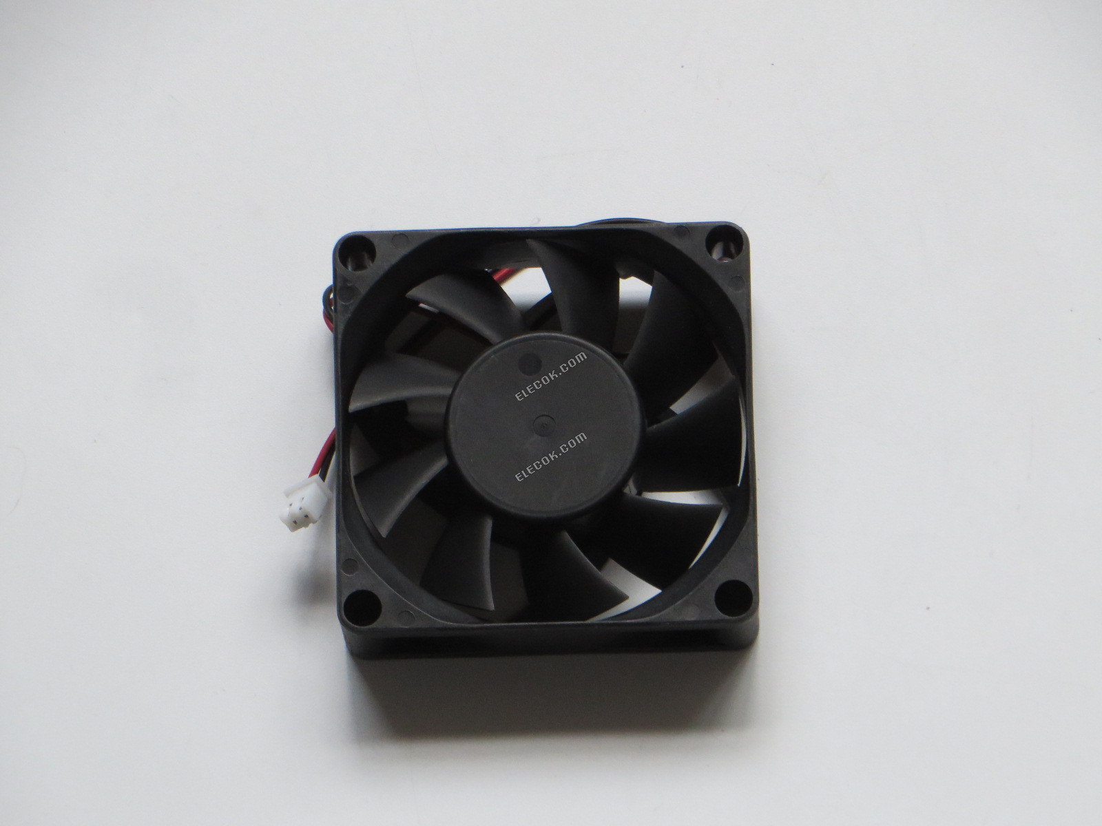 MAGIC MGA7012ZB-O20 12V 0,63A 2 ledninger Køleventilator 