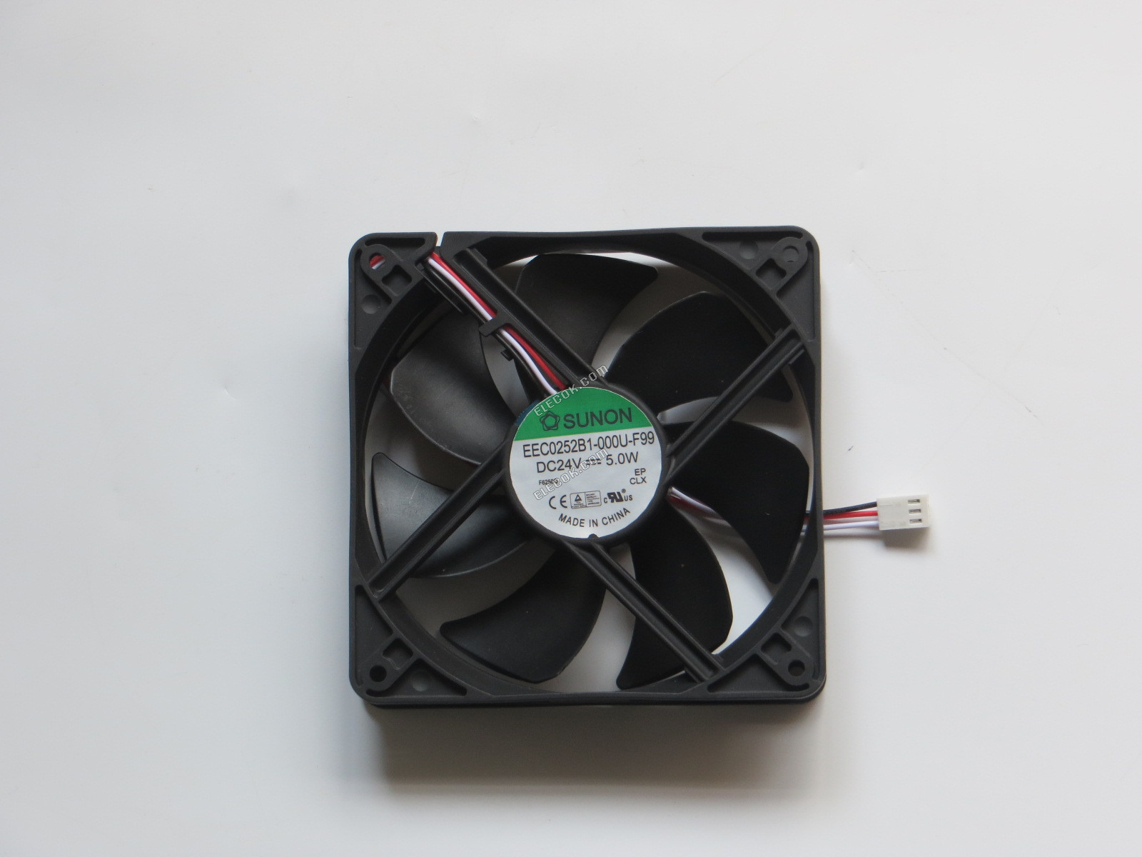 Sunon EEC0252B1-000U-F99 24V 5W 3 cables Ventilador De Refrigeración 