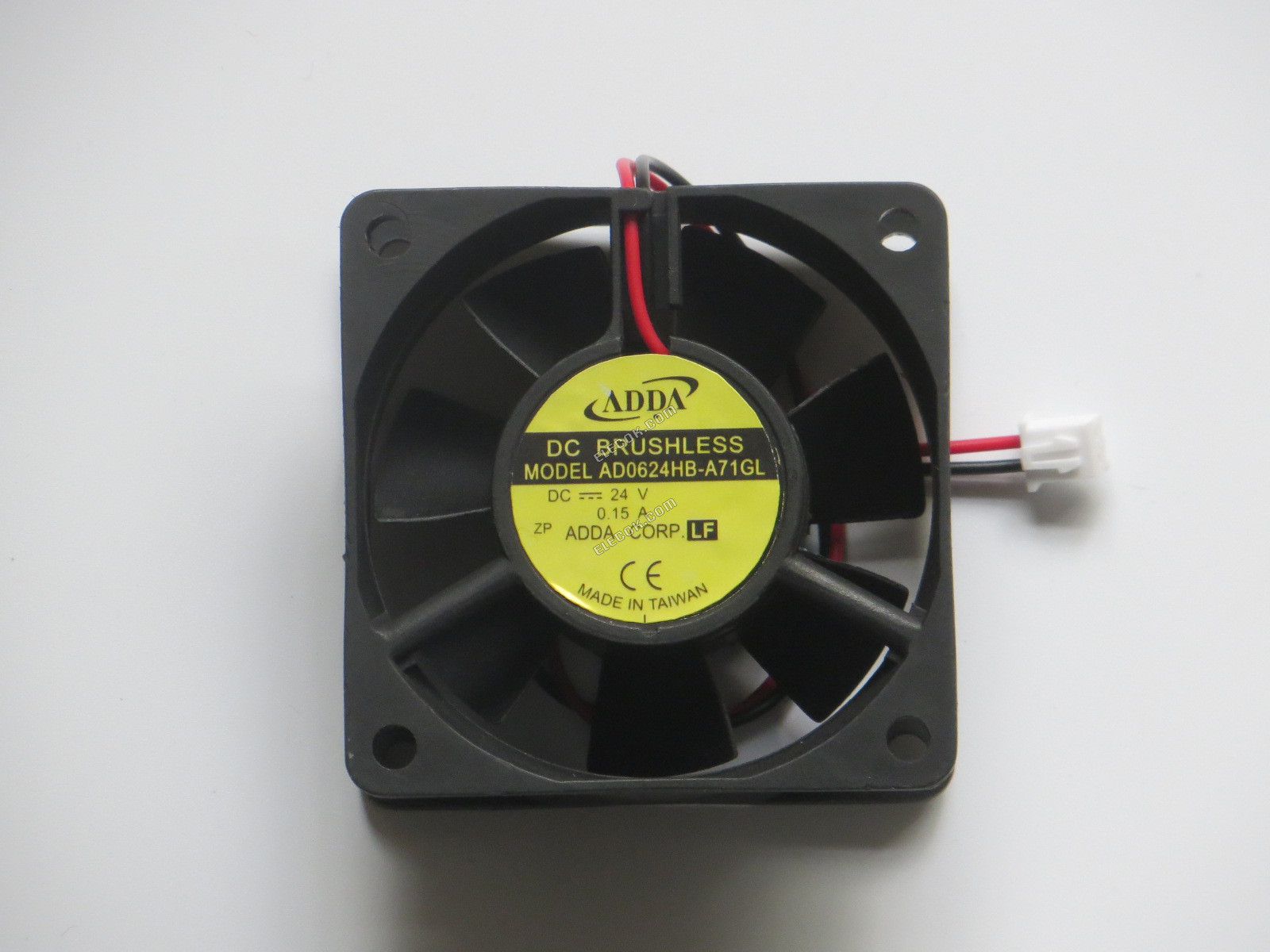 ADDA AD0624HB-A71GL 24V 0,15A 3,6W 2 cables Ventilador De Refrigeración, reacondicionado 