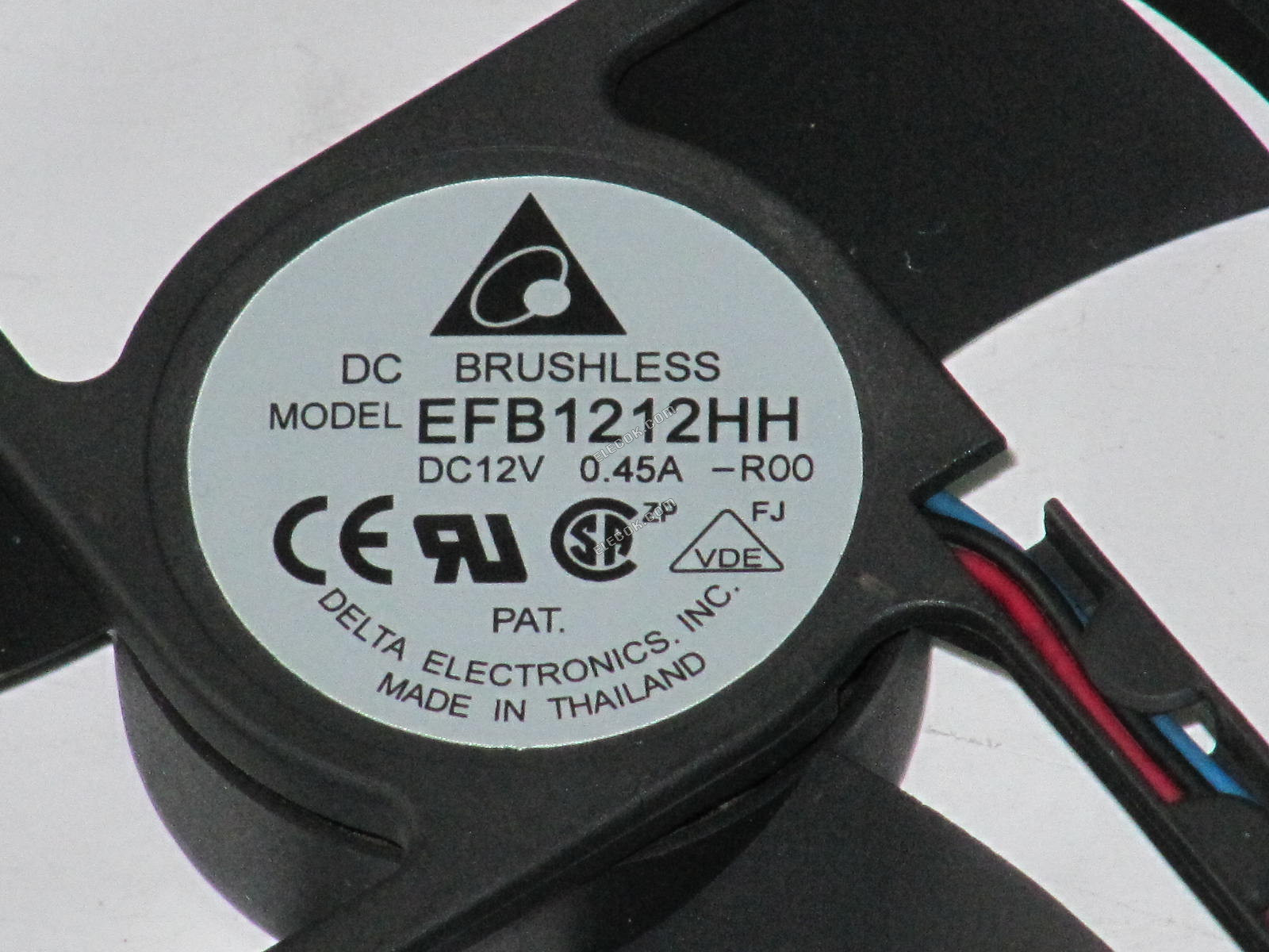 DELTA EFB1212HH 12V 0,45A 2 drähte Kühllüfter, 120*120*25mm 