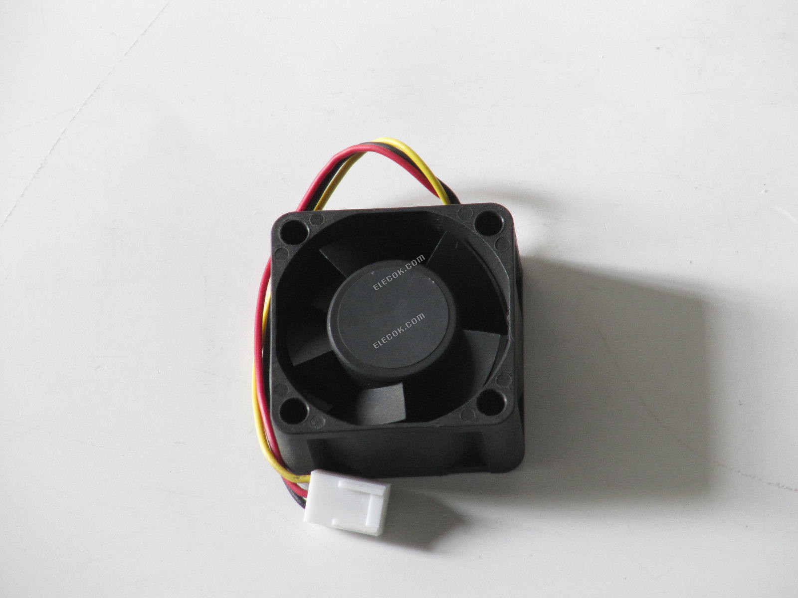 Sunon KDE1204PKV1 MS.AF.GN 12V 0.8W 3wires Cooling Fan 