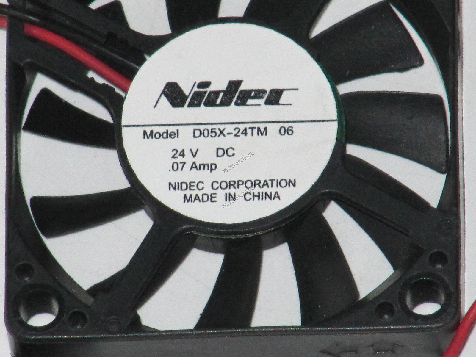 Nidec D05X-24TM 06 24V 0.07A 2wires cooling fan 
