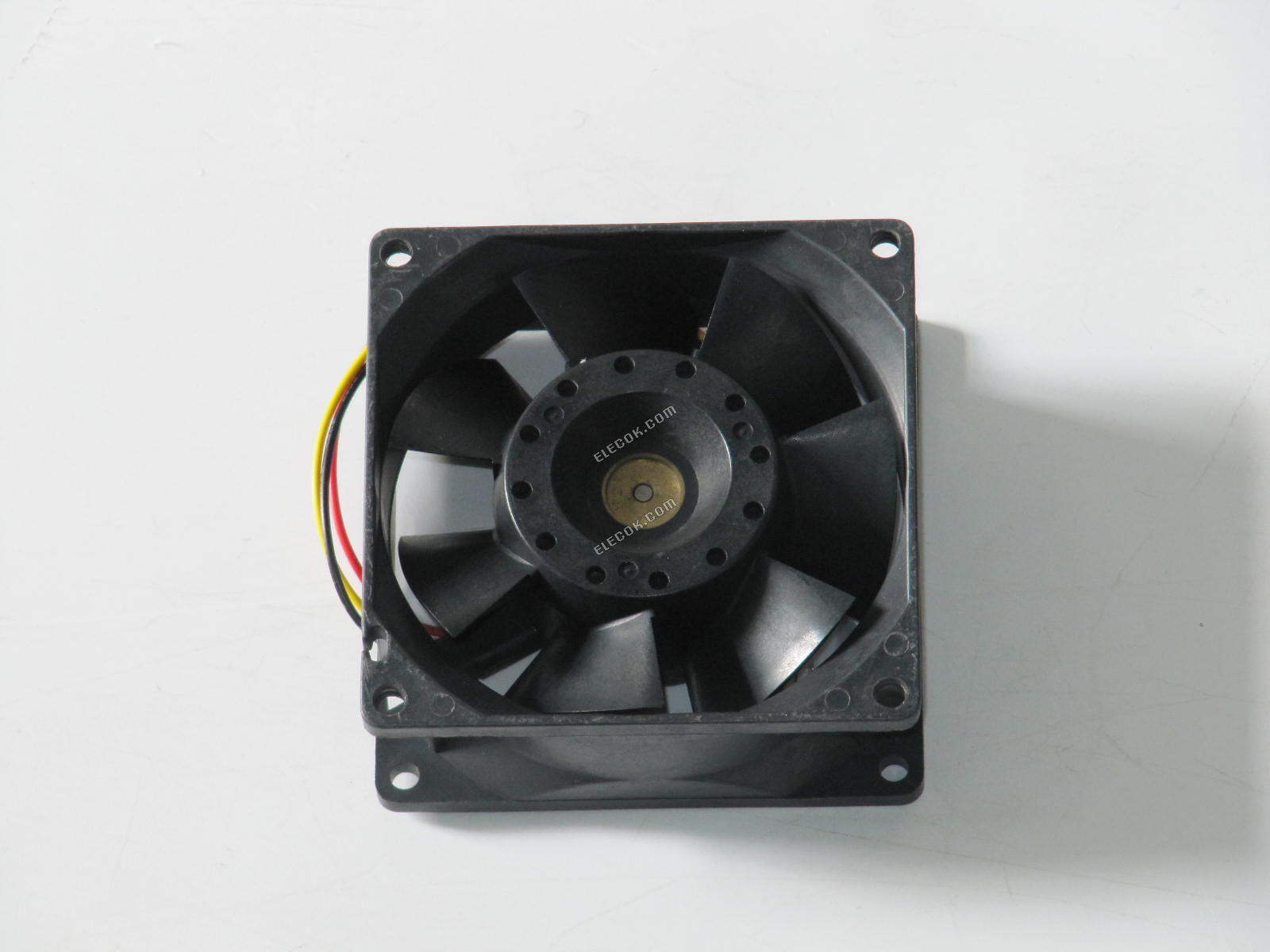 SANYO 109P0812C2041 12V 0.55A 3wires cooling fan 