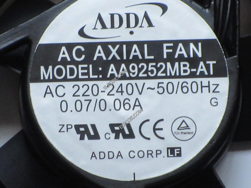 ADDA AA9252MB-AT 220/240V 0.07/0.06A とplug connection 冷却ファン