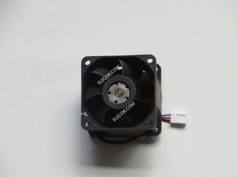 DELTA FFB0624EHE-R00 24V 0.57A 3wires Cooling Fan