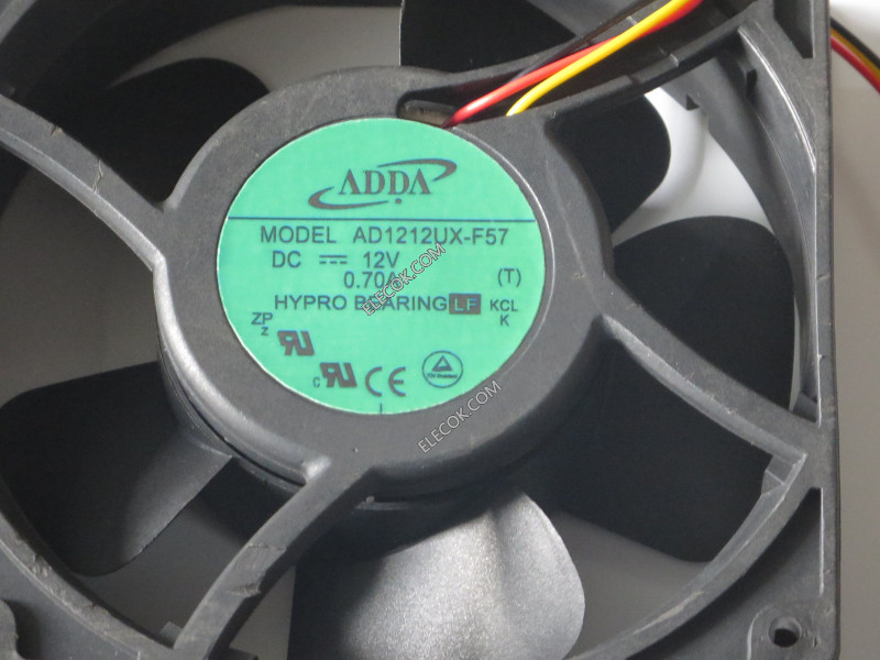 ADDA AD1212UX-F57 12V 0,7A 3 câbler Ventilateur 