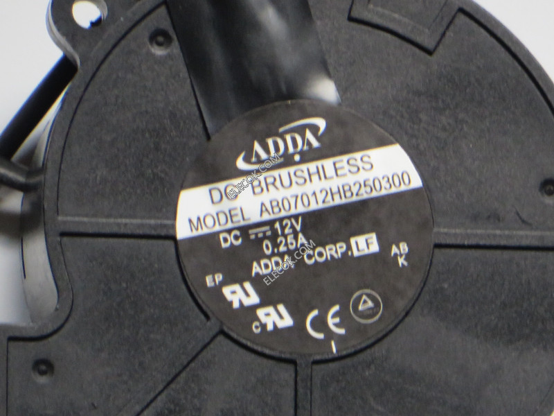 ADDA AB07012HB250300 Server - Gebläse Lüfter DC 12V 0,25A 3 Kabel 