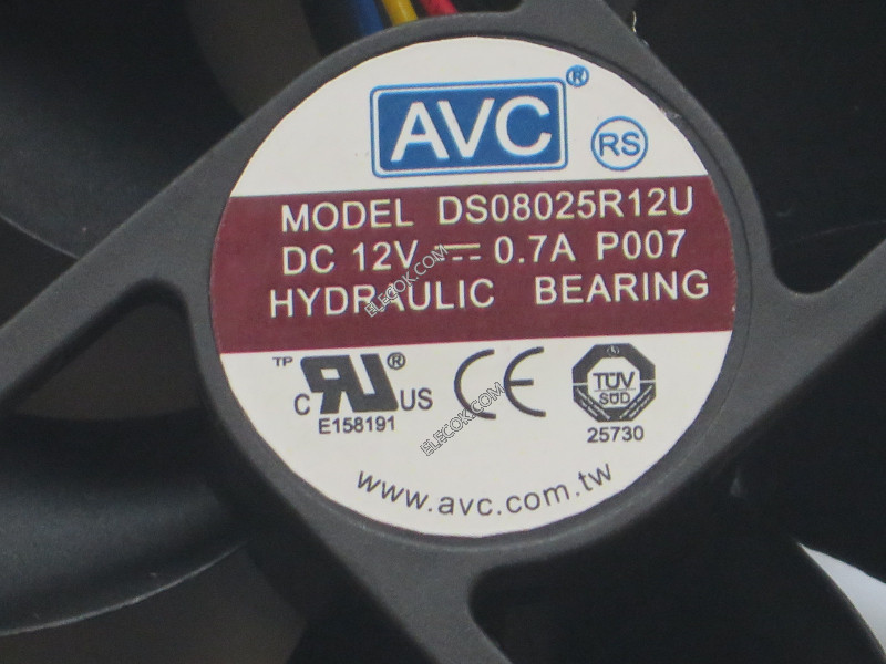 AVC DS08025R12U P007 12V 0.70A 3 ledninger kjølevifte 