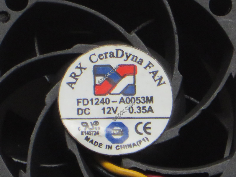 Y.S.TECH FD1240-A0053M 12V 0.35A 3wires cooling fan