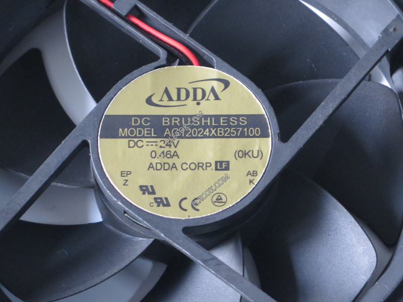 ADDA AG12024XB257100 24V 0,46A 2 kablar Kylfläkt 