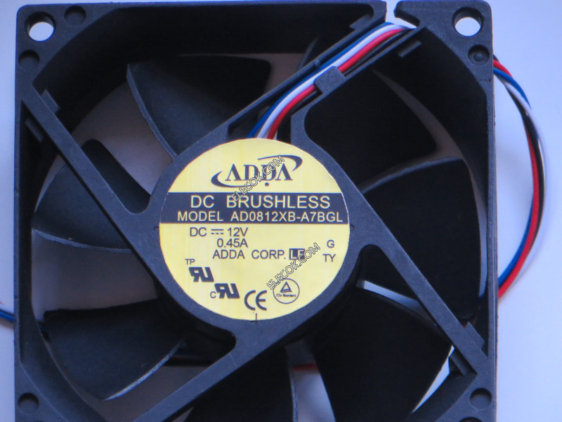ADDA AD0812XB-A7BGL 12V 0,45A 4 cable Enfriamiento Ventilador 