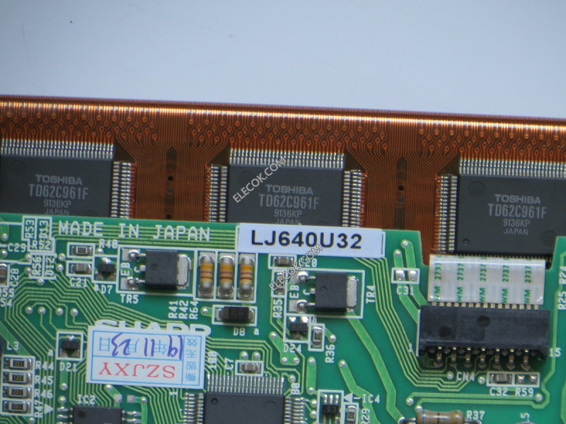 LJ640U32 SHARP 8,9" LCD Platte 