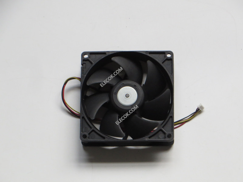 Nidec T92T13MS2B7-57 13V 0,27A 4wires Cooling Fan 