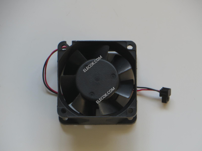 NMB 2410ML-05W-B60 24V 0,17A 2wires Cooling Fan with czarny złącze 
