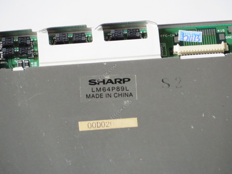 LM64P89L SHARP 10,4" LCD USAGé 