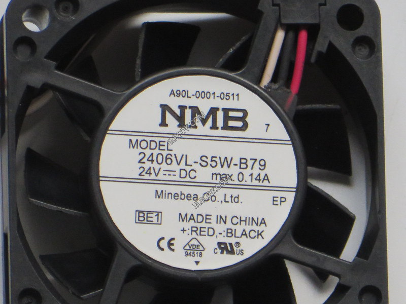 NMB 2406VL-S5W-B79 24V 0,14A 3 fili ventilatore bianca connettore usato e originale 
