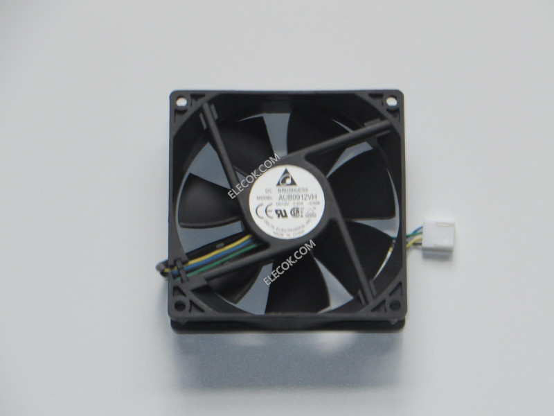 DELTA AUB0912VH-CX09 12V 0.60A 4wires Cooling Fan