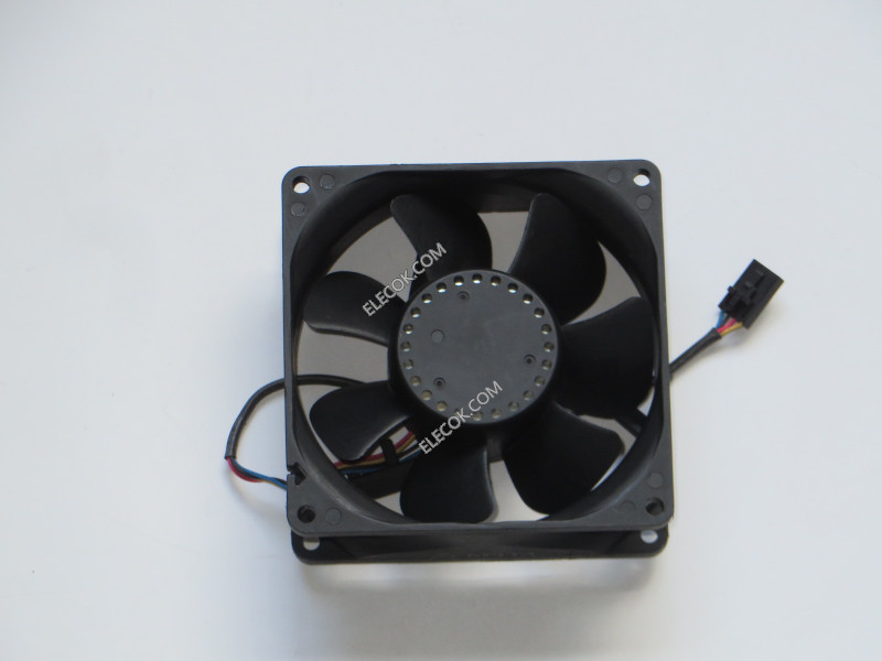 DELTA AUC0912DF 12V 0.75A 4wires Cooling Fan