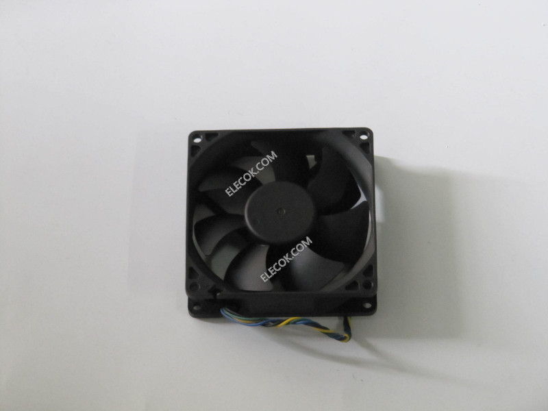 FOXCONN PV902512PSPF 12V 0,4A 4wires Cooling Fan 