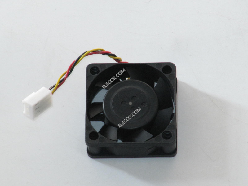 Nidec D04R-12TH 12V 0.15A 3wires Cooling Fan
